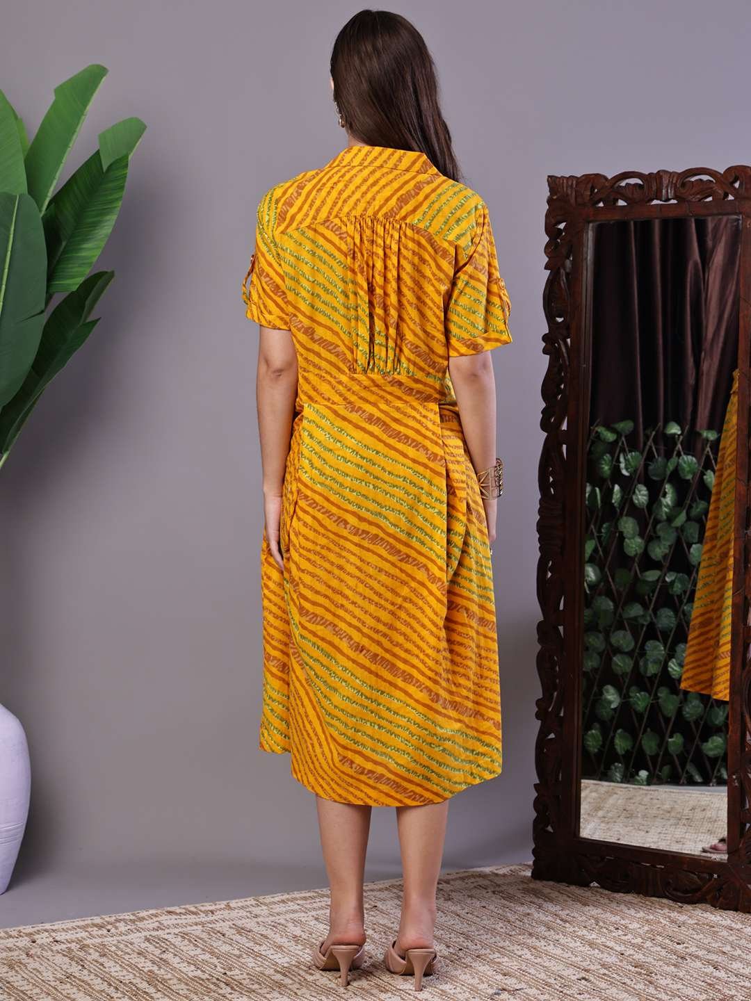 Women's Yellow Printed Cotton Shirt Dress - Image 2